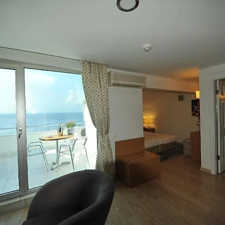 Aparthotel Durusu 3*